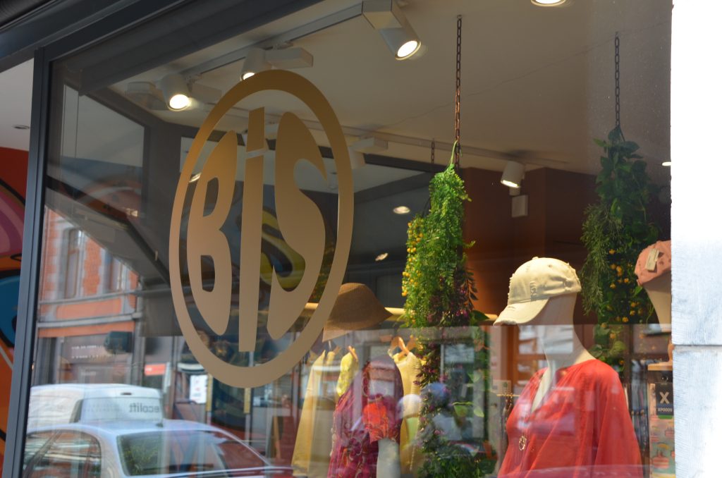 Bis